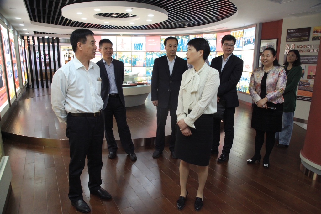 2018年5月8日，中國銀行連云港分行周一青行長一行蒞臨我司考察調(diào)研